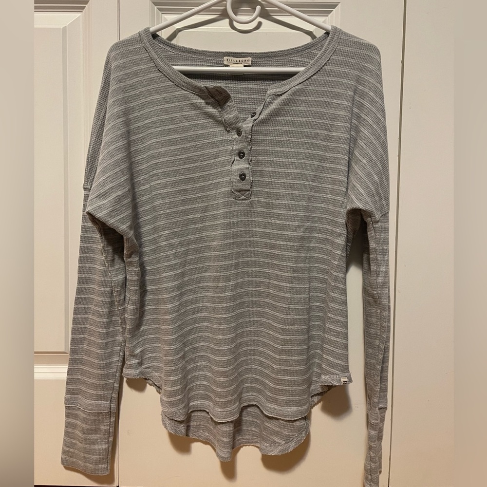 Billabong grey and white striped waffle knit henley size M